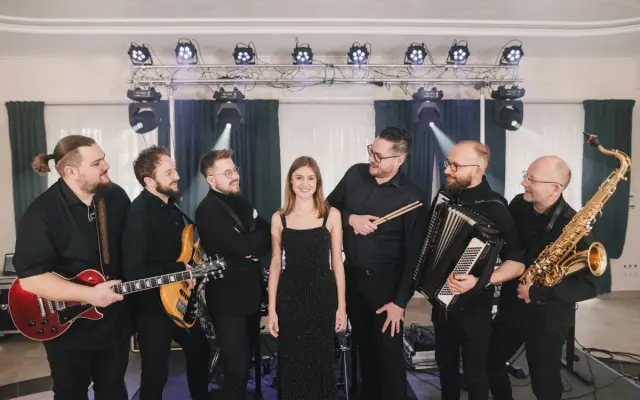 Six Band – Zespół Muzyczny na Wesele z Klasą
