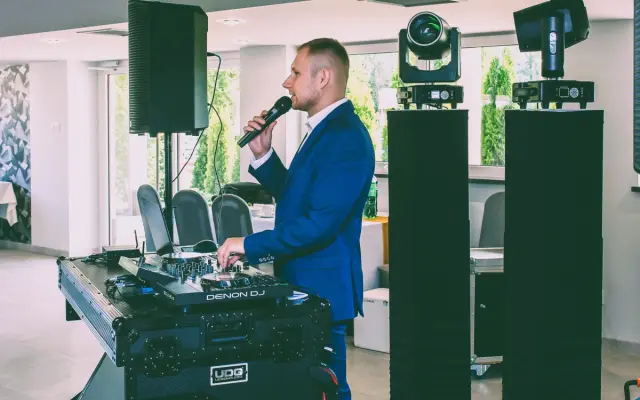 DJ na imprezę okolicznościową: 18stka, 30stka, 40stka, 50stka, wesele, poprawiny, bal, event