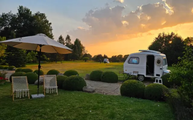 Fotoprzyczepa - fotobudka